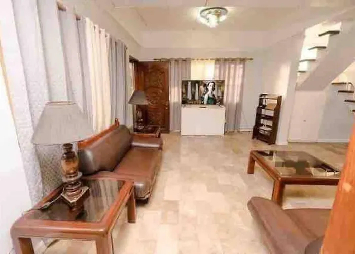 Apartment House B Spacious 3br3tb Along Commonwealth Ave Manila
